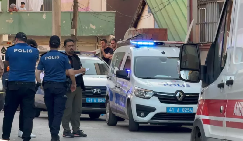 Evdən ana və beş yaşlı qızının meyiti tapıldı