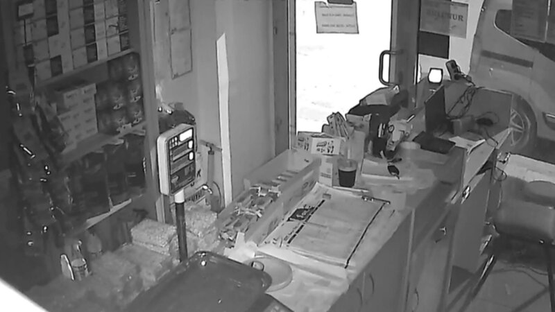 Türkiyədə gecə baş verən zəlzələnin ANBAAN VİDEOSU