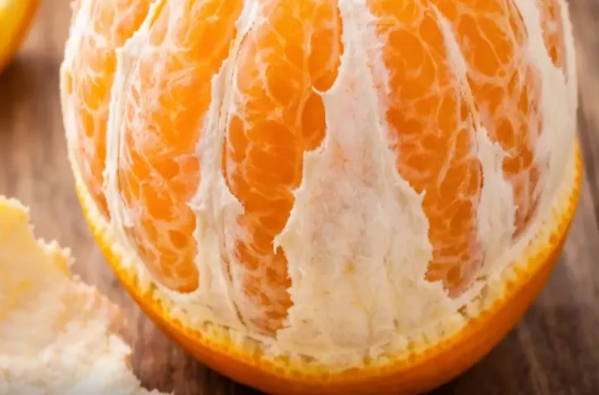 Portağalın ağ hissəsini niyə atmaq olmaz?