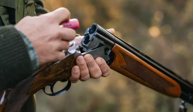 Ova gedən ata səhvən oğlunu öldürdü