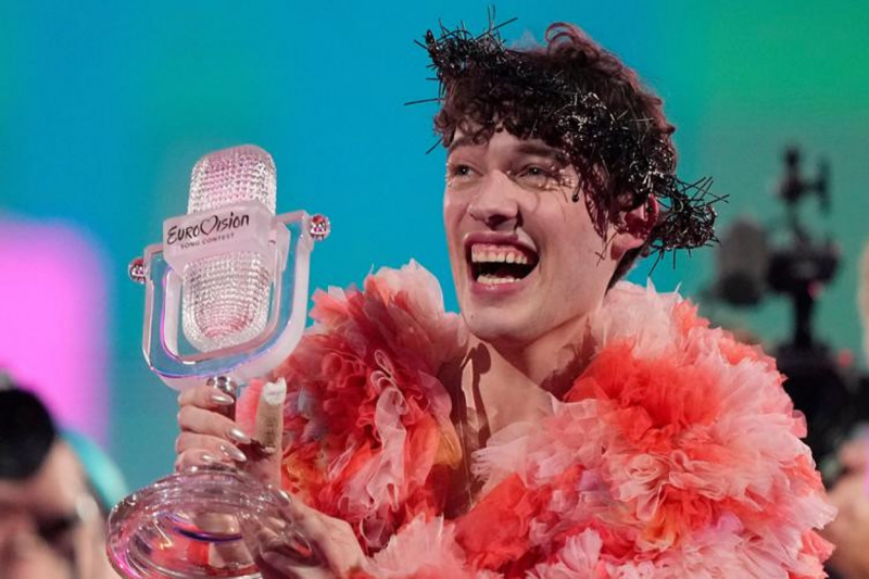 "Eurovision-2024" qalibi mükafatını geri qaytardı