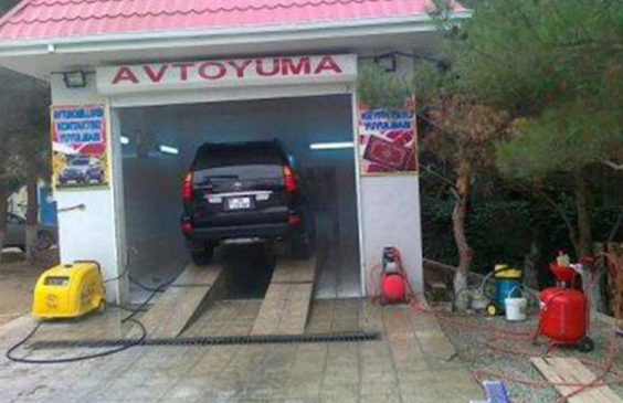 Bakıda avtoyuma məntəqəsində faciə: Ölən var