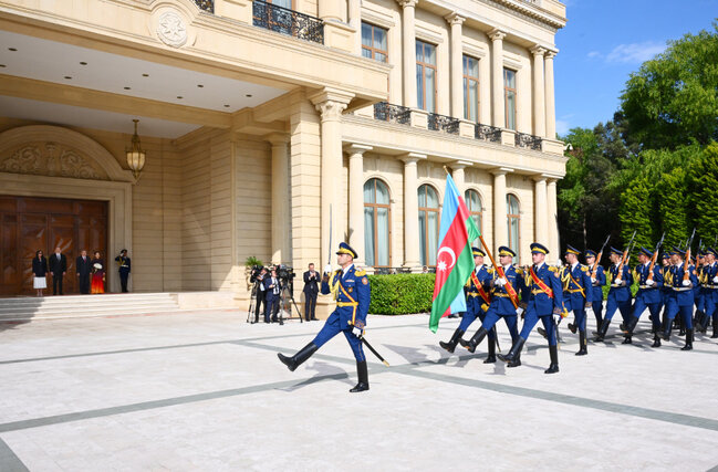 Rəsmi qarşılama mərasimindən - Fotolar