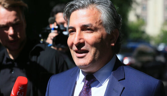 Bakıda 5 manata qəribə xidmət: Əsasən qızlar istifadə edir - FOTO