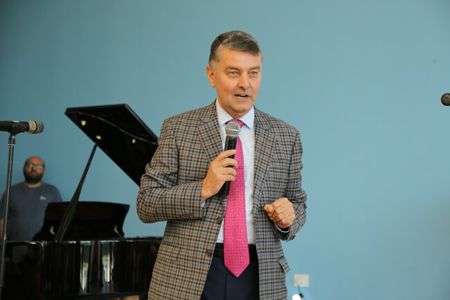 ADA ilə "Veysəloğlu"nun tərəfdaşlığı uğurla davam edir – xeyriyyə məqsədli festival keçirilib