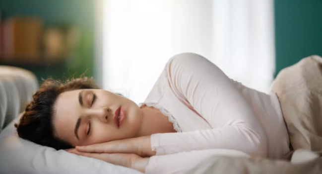 Dərini qırışdıran xətalar: Heç vaxt belə yatmayın