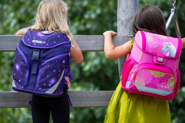 Valideynlərin NƏZƏRİNƏ! Ağır bel çantaları şagirdlərdə bu fəsadlara yol aça bilər