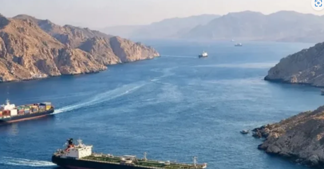 İranın sərt nəzarət tədbirlərinə görə Hörmüzdən keçən gəmilərin sayı kəskin şəkildə azalıb
