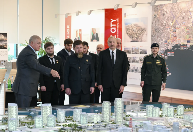 İlham Əliyev və Ramzan Kadırov "Bakı Ağ Şəhər"də olublar - Foto