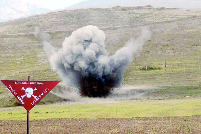 Gədəbəydə Ermənistanla həmsərhəd ərazidə yanğın zamanı mina partlayıb