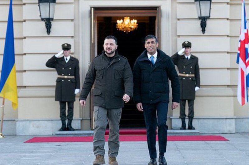 London on il ərzində Kiyevi dəstəkləyəcəyinə söz verdi