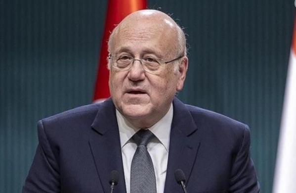 Livanın baş naziri ölkəsinin psixoloji müharibəyə məruz qaldığını bildirib
