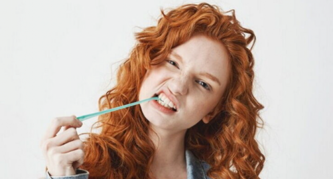 Dişləri yumamağın ürəyə nə aidiyyəti? - Həkimlər elə bir əlaqə tapdılar ki...