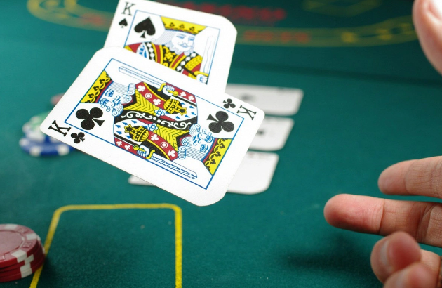 ABŞ-də məşhurlar poker fırıldaqçılığına görə milyonlarla dollar itiriblər