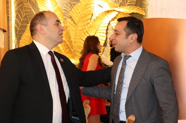 Məşhurların iştirakı ilə "Number one awards" mükafatlandırma tədbiri keçirildi - FOTO-VİDEO