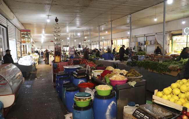 "Vasmoy" bazarında antisanitar vəziyyət - Məsuliyyəti kim daşıyır?+Video