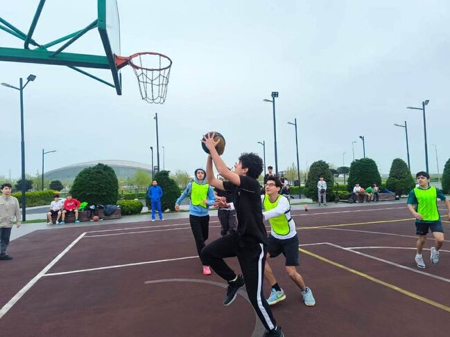 Paytaxtın abad məhəllələrində basketbol yarışları keçirilir
