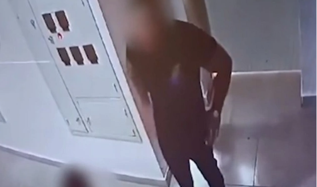 Bakıda müəmmalı hadisə: Axşamlar qapıları döyür, səs gələndə uzaqlaşırlar