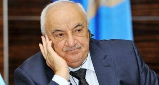 "Bacım qızının başına daş düşsün" - Abid Şərifovdan işdən çıxarılan direktor qohumu haqda SƏRT AÇIQLAMA