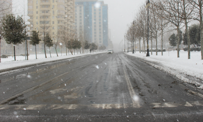 Bakıya qar yağacağı ilə bağlı XƏBƏRDARLIQ - Dövlət qurumlarından AÇIQLAMA - VİDEO