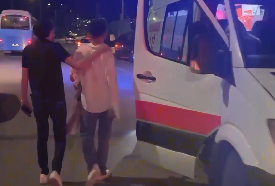 Məzuniyyət gecəsində bıçaqlı dava: 2 nəfər yaralandı