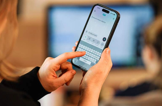 Həmişə "hə" deyən rəqəmsal dostlar: Real insanlarla ünsiyyət niyə çətinləşir?