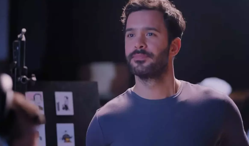 Məşhur aktyor kirayəçisini məhkəməyə verdi