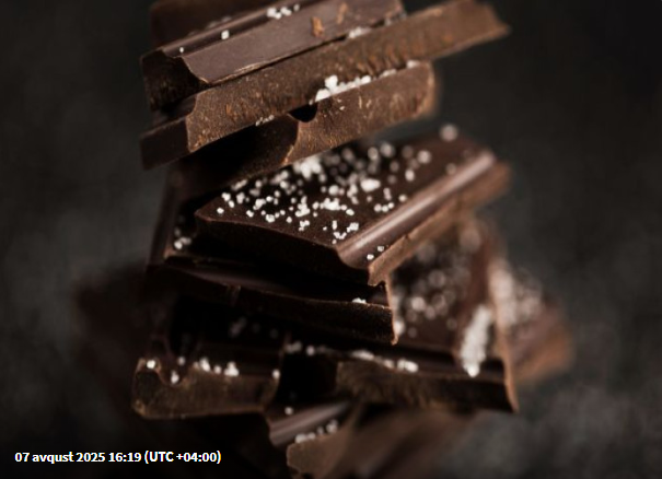 Səhər, yoxsa axşam: Arıqlamaq və ürək sağlamlığı üçün qara şokoladı nə vaxt yemək daha faydalıdır?