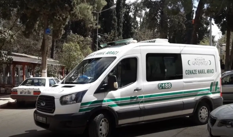 Parkda uyğunsuz hərəkət edən gənclərə xəbərdarlıq etdi, döyülərək həyatını itirdi