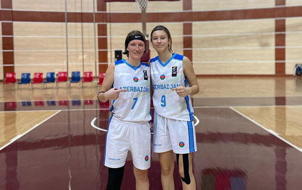 Azərbaycanda qadın basketbol tarixində ilk: Ana və qızı eyni vaxtda meydançaya çıxdılar