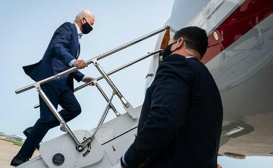 Bayden velosipeddən yıxıldı - VİDEO