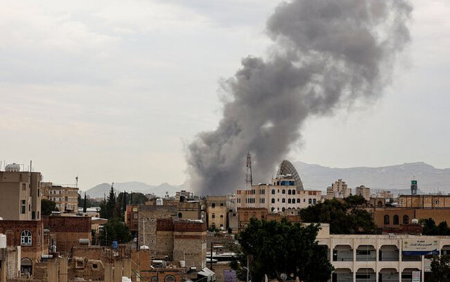 İsrail husilərin hərbi obyektlərinə zərbələr endirdi