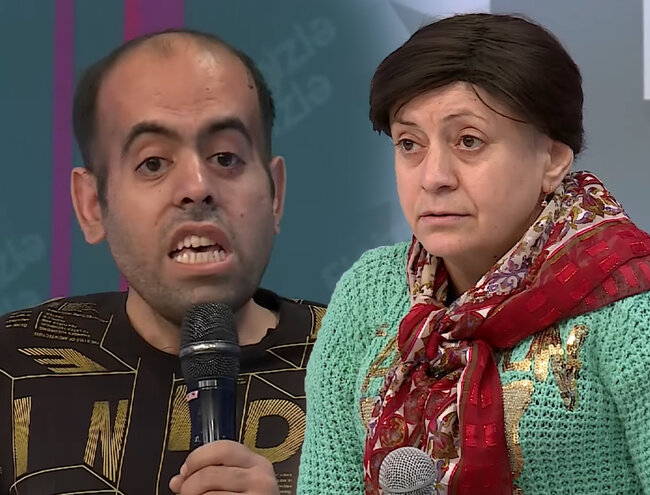 "Elgizlə izlə"də 51 yaşlı qadın 32 yaşlı oğlana elçi düşdü - VİDEO