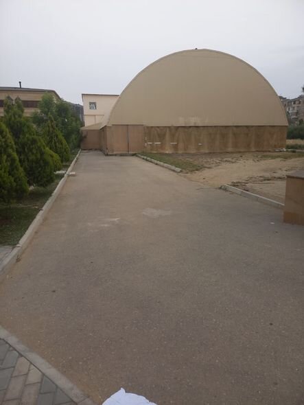 İcra başçısının qızı məktəbin ərazilərini icarəyə verdi: Saatı 60 manat - FOTO/VİDEO