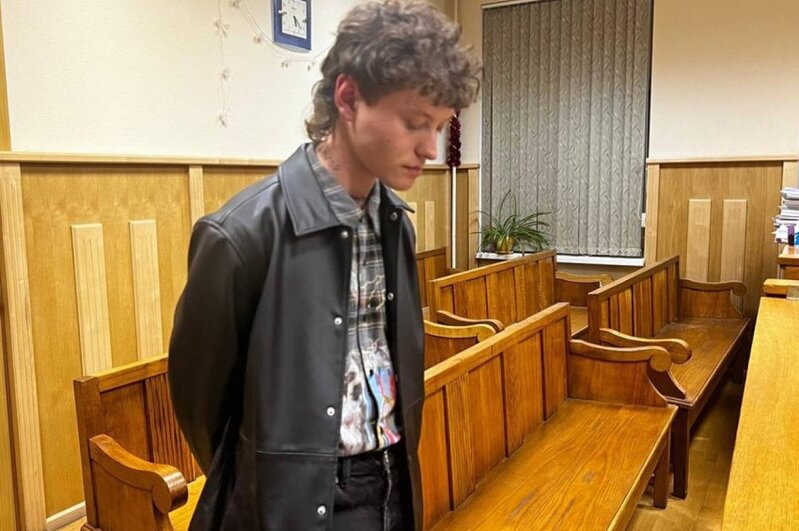 Rusiyalı müğənni həbs edildi