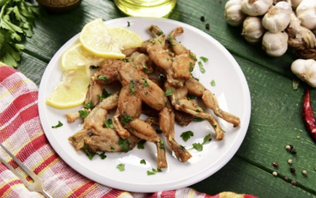 Restoranlarda verilən qurbağa əti ilə bağlı - Açıqlama