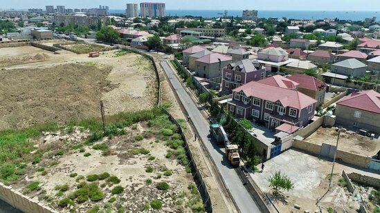 Bakının Qaradağ rayonunda 3 km-lik yolun təmirinə başlanılıb