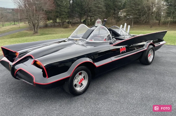 "Betmobil"in bənzəri hərraca çıxarılıb