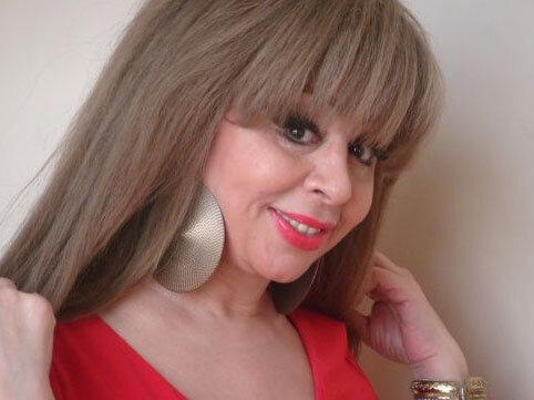 ""Narkozsuz" üz gərmə əməliyyatı etdirdim, gözüm açıq idi"