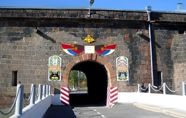 Azərbaycanla müqavilə imzalandıqdan sonra Ermənistan Rusiyanın 102-ci hərbi bazasını bağlayacaq?