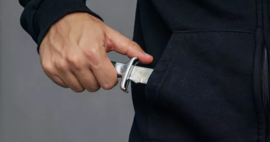 Almaniyada 2 uşaq bıçaqlanıb