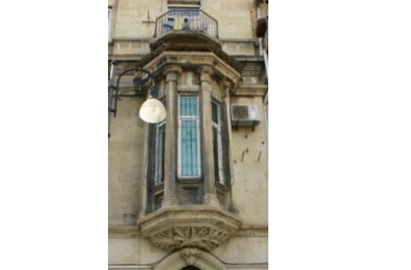 Milyonçu İsa bəy Hacınskinin tikdirdiyi 120 yaşlı tarixi bina niyə sökülür? — FOTOLAR