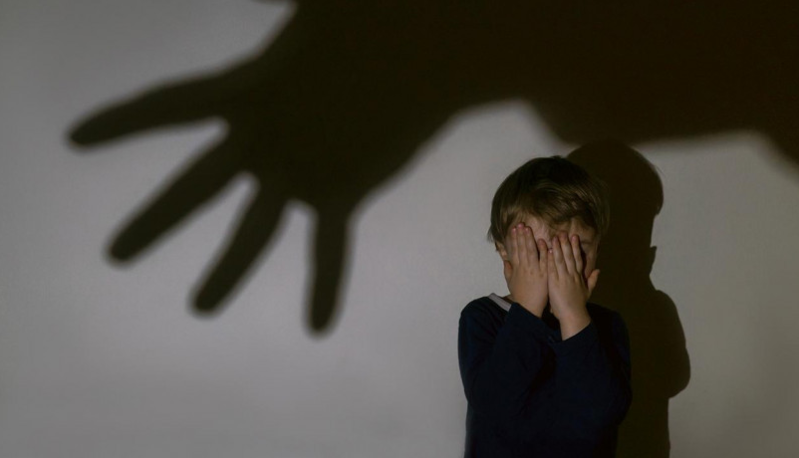 Valideyinlər niyə uşaqlarına fiziki zorakılıq göstərir? - AÇIQLAMA