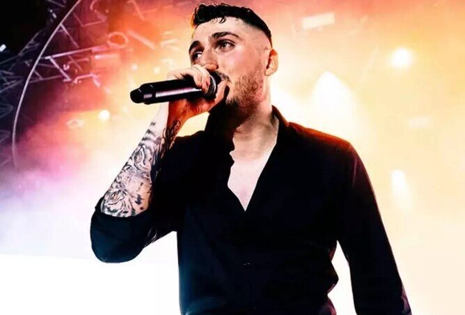 Blok3 hərbi təyyarə faciəsi xəbərindən sonra konsertlərini təxirə saldı - FOTO