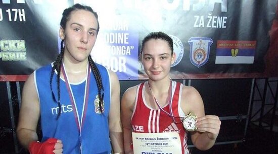 İki boksçumuz Serbiyada qızıl medal qazandı