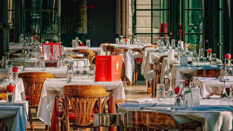 Paytaxtın məşhur restoranında bədbəxt hadisə - Xəsarət alan var