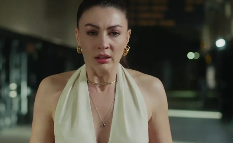 "Amma sən şəkillərdə daha gözəl idin. Mənim sevgim bitdi" - FOTO