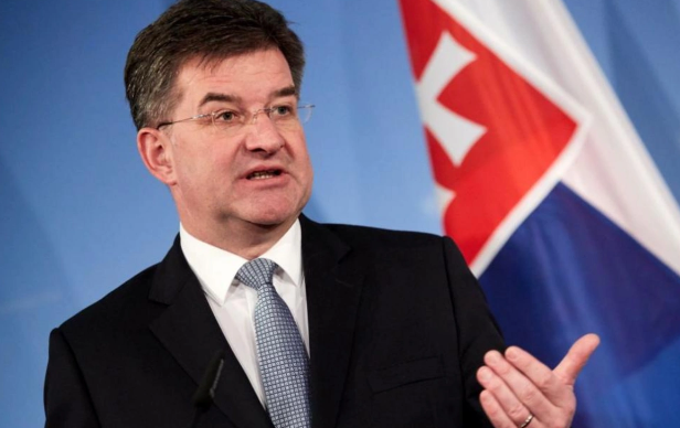 Slovakiyanın baş naziri qalmaqallı "Epşteyn işi"ndə adı hallanan diplomatın istefasını qəbul etdi