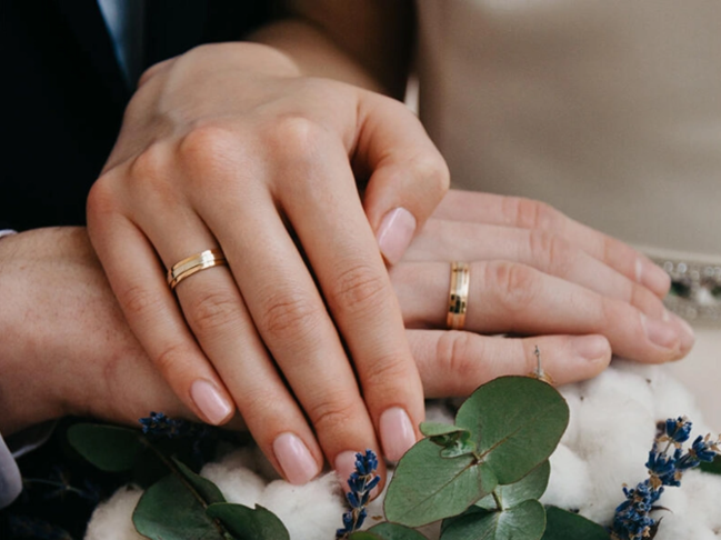 Nişanlısına görə özünü asdı