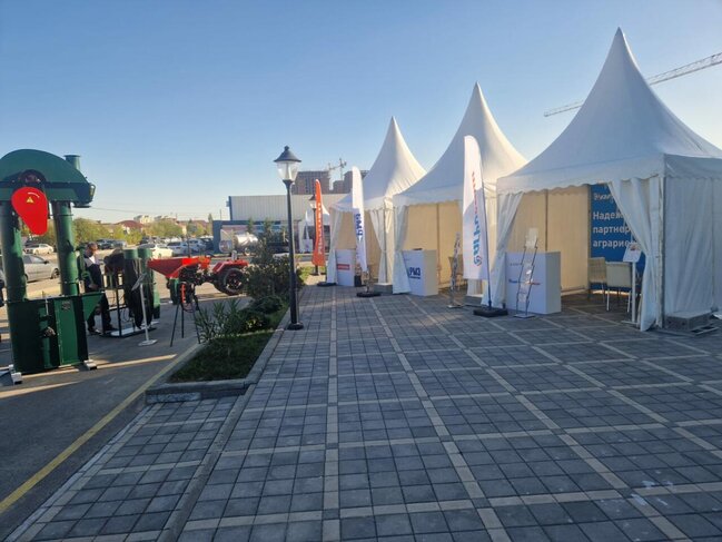 Bakıdakı "Həştərxan İş Mərkəzi"ndə "Rusiya-Azərbaycan Tarla Günü 2022" sərgisi baş tutdu- FOTOLAR